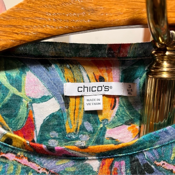 Chico's 100% Linen Tropical Banana Print Short Sleeve Top Size 3 - Picture 6 of 10